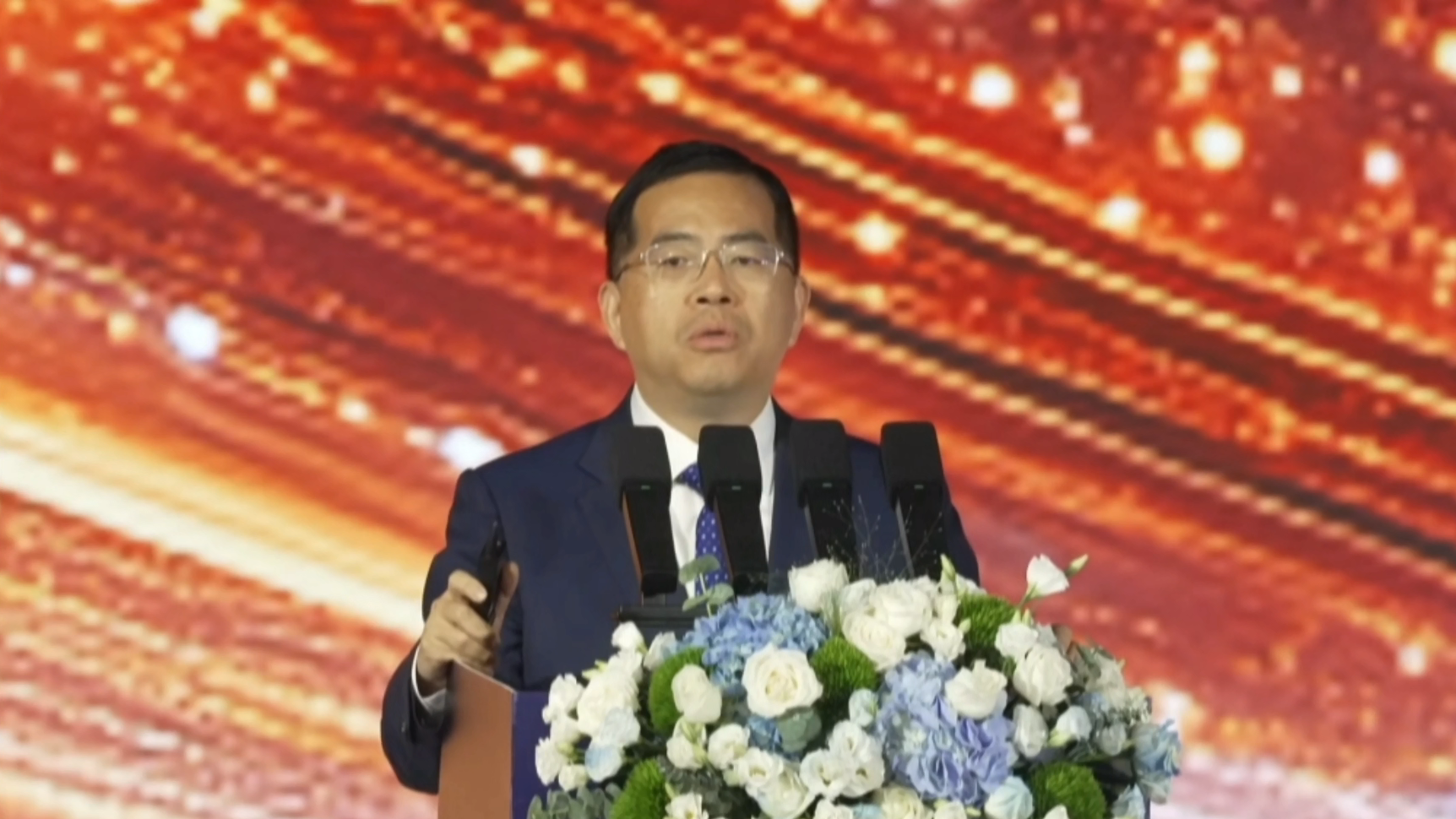 ���dͨӍ��ϯ�\�I���x��ʯ�����m(x��)����B��+�������p݆�(q��)�ӑ�(zh��n)�����y�ֻ�鹲��(chu��ng)�rֵ